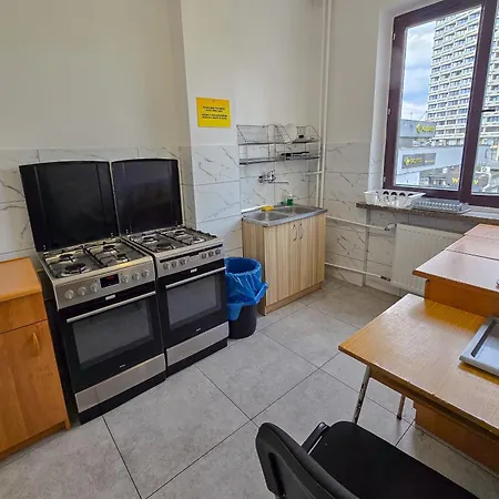 Hostel Dizzy Daisy *