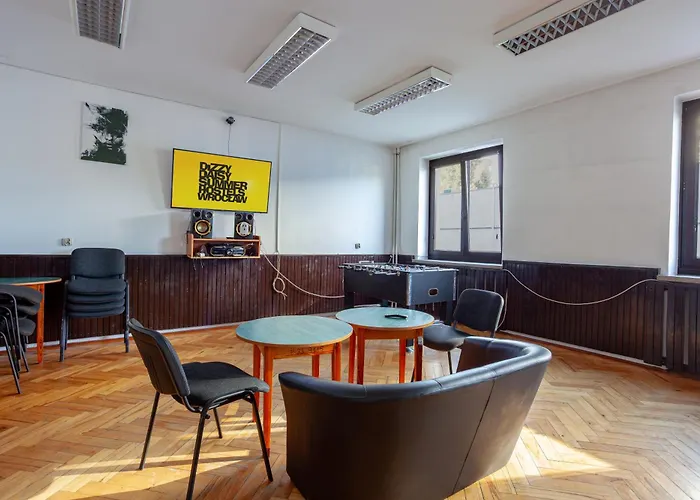 Dizzy Daisy Hostel Vratislav